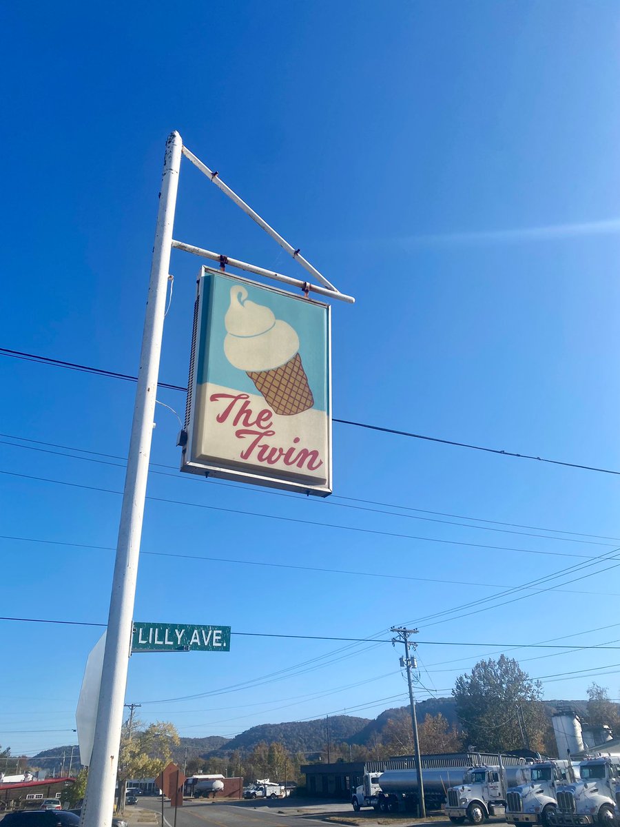 a real wednesday night special sitting on the curb outside the twin drive-up in estill county eating pumpkin cake with ale-8 sherbet (!) on top (and, yes, it is the perfect gingery fall ice cream)