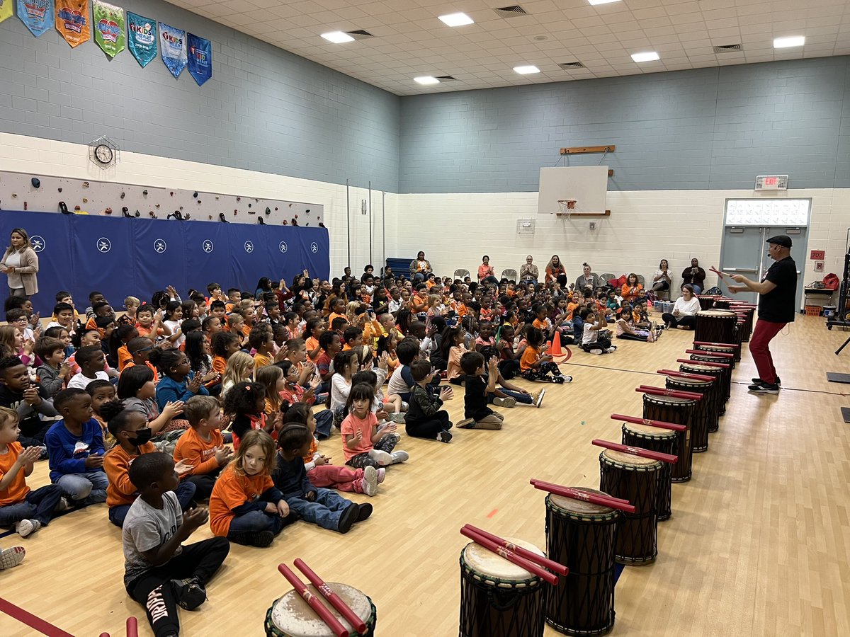 ZebulonMagnetES's tweet photo. Thank you @dancingdrum for another fantastic show! Fun was had by all today! A special thanks to @UnitedArtsWake for this opportunity to bring these artist into the schools! 🧡 https://t.co/LdUMtMyVGZ