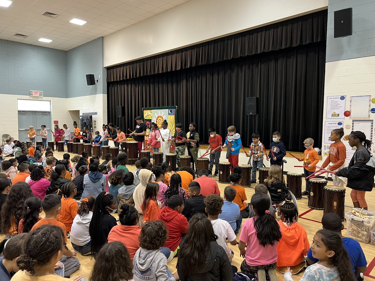 ZebulonMagnetES's tweet photo. Thank you @dancingdrum for another fantastic show! Fun was had by all today! A special thanks to @UnitedArtsWake for this opportunity to bring these artist into the schools! 🧡 https://t.co/LdUMtMyVGZ