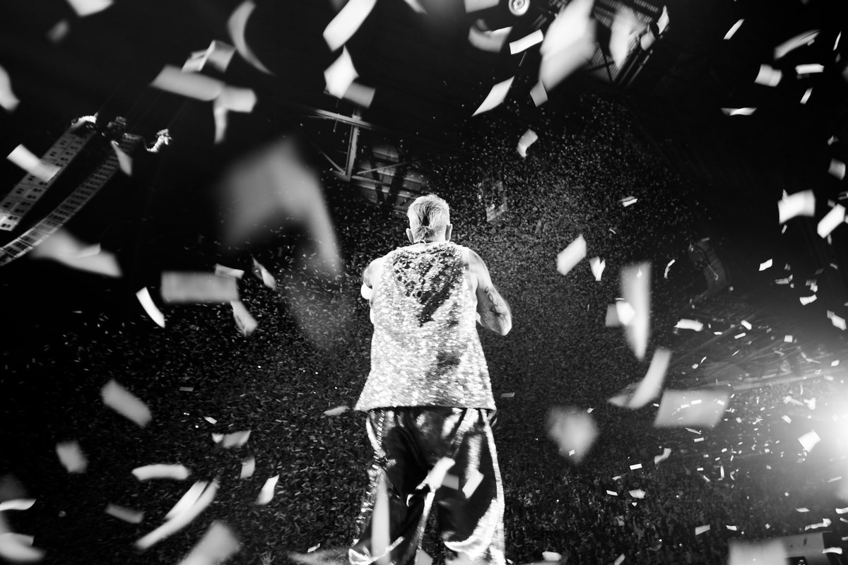 Robbie Williams tweet media