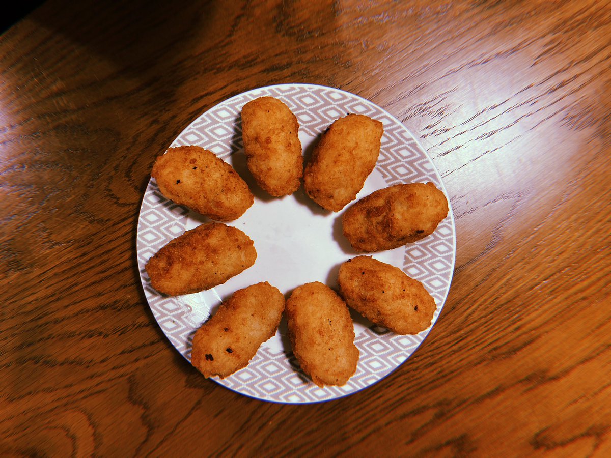 MeganHasoon's tweet image. Had a go at making kubba..

Whenever my Dad would visit Iraq he would always come home with a suitcase packed full of kubba (was probs more excited to see them than him tbh, sorry dad)
Mine will never taste quite the same as Bibi’s, but I like to think she would have liked them🥰