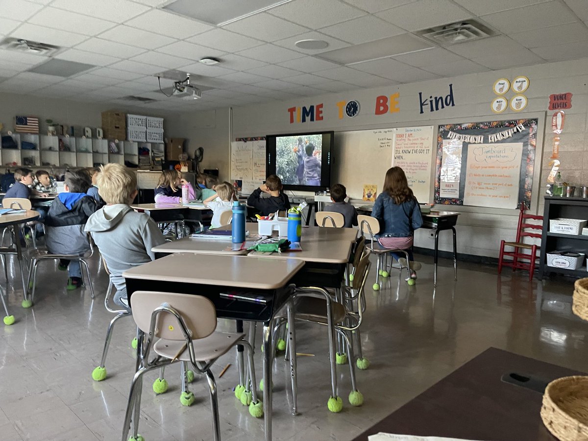 Loved my visit to this fourth grade classroom! Wonderful things happening in Destiny Johnson’s room working with poetry! Loved the used of technology and student engagement strategies! @co_sumner