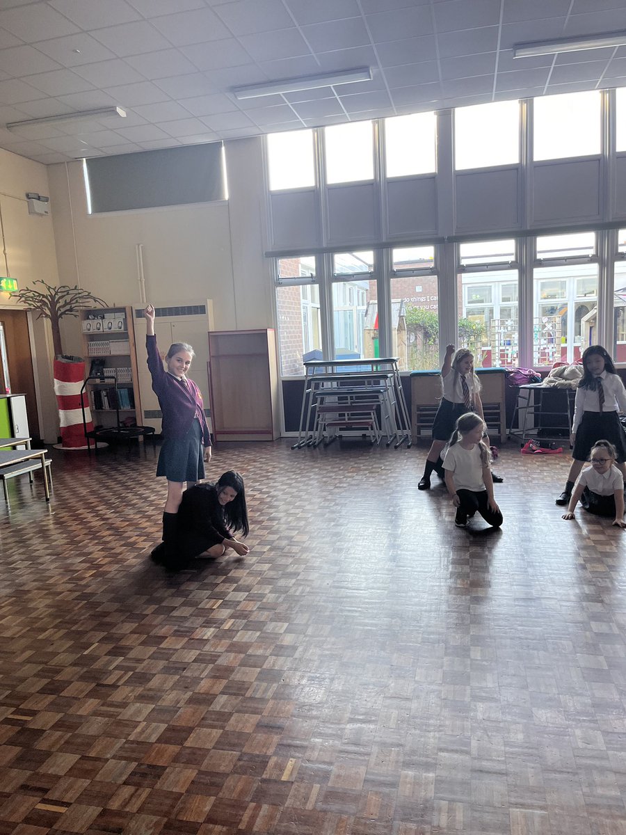 AllSaintsTraff's tweet photo. Fabulous dancing, moving & stretching this week from our Irish Dancers #irishdancingclub #afterschool #dancedancedance #welovetodance π«β€οΈπ€© https://t.co/1zzfHlygdY