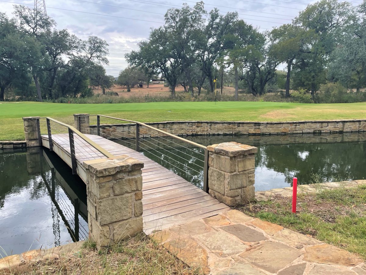 WorldGolfer's tweet photo. I finally hit the #HorseshoeBayResort grand slam &amp; boy is it stellar. Four uniquely different courses: #SummitRock #SlickRock #AppleRock #RamRock. More than $100 million in investment has this place rockin' and rollin' in the Texas Hill Country outside Austin https://t.co/PUi2SqpVma