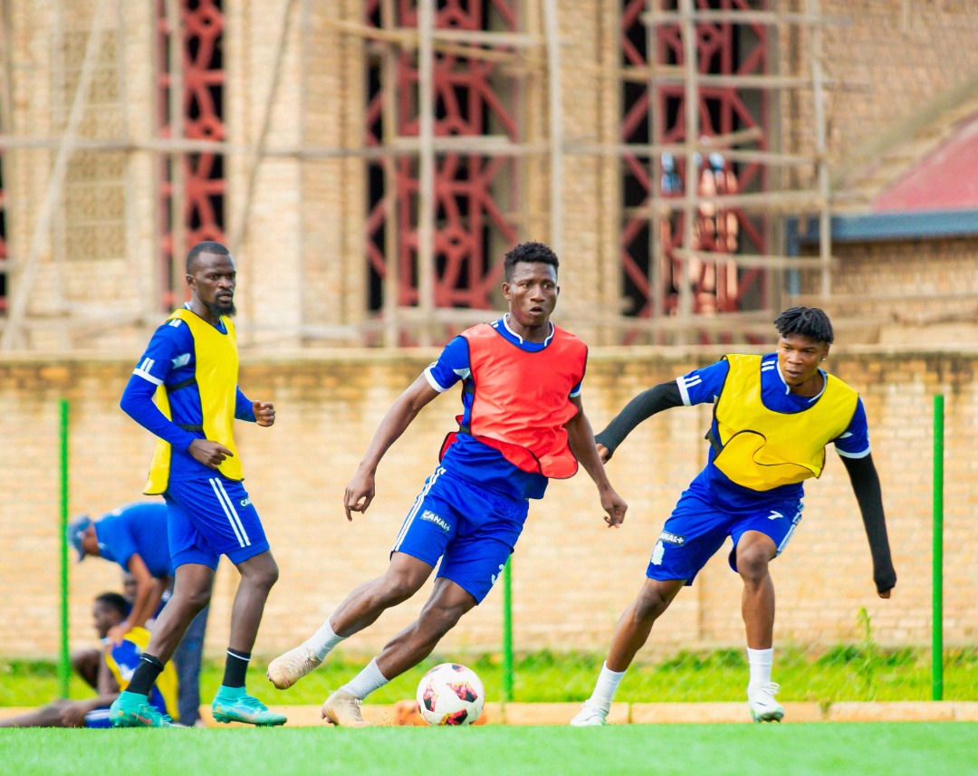 rayon_sports's tweet photo. Shots from today's training session ahead of #RAYESP...
#Gikundiro | #OneTeamOneDream https://t.co/YGdjHj9vSx