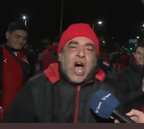 juanlezka's tweet photo. 🇦🇹👹PASÓ #DIABOS Y HABLAMOS DE EMIRES ÁRABES,EL KUN, BOSTA, TELOS, BALSAS Y GNC Y EL HUMO LLEGO A NIVELES IRRESPIRABLES.  

TAMBIÉN HUBO TINDER EN EL CHAT DE TWITCH.

DÍA NORMAL EN INDEPENDIENTE

Y NADIE DIJO NADA.

🔗https://t.co/0qTc0RcM4m https://t.co/wiHv2QP5DF