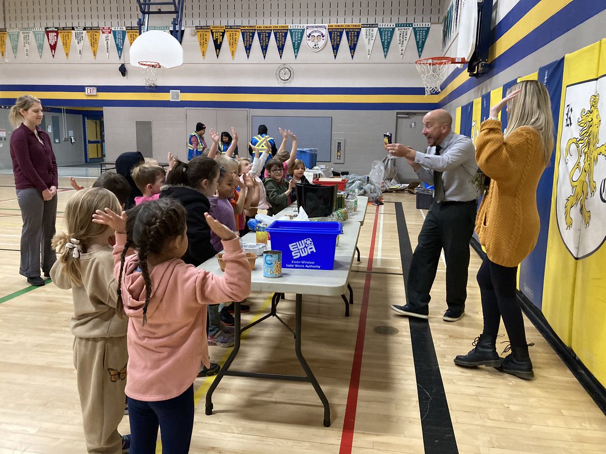 energykath's tweet photo. Learning about waste audits, recycling, single use plastics and how to waste less at King Edward today, with Dana, Craig &amp; Waste Reduction Group! @gecdsbpro @Mrs_hamzology @fighting_island @CEMonthCanada https://t.co/rm9ZUdlLpO