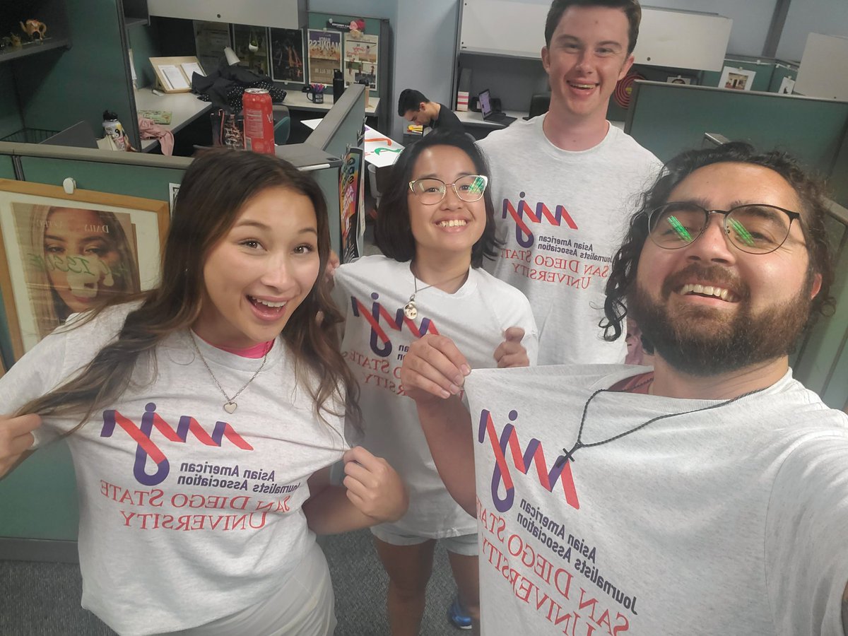 Brittany_cf's tweet photo. SDSU's AAJA chapter has shirts!!! Thank you to everyone who came to our meeting today. @aaja @AAJASanDiego https://t.co/FFztOTXkQx