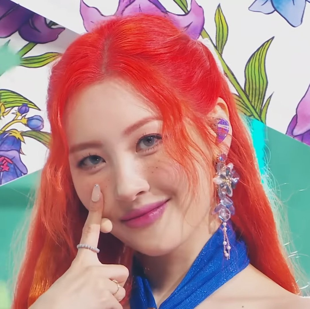 BAMZZANG's tweet photo. 타오판 X 선미 커스터마이징 이벤트..!
선미 열이올라요 커마를 해봤습니다❤️‍🔥
커스터마이징 자유도가 높아서,
주근깨까지 표현할 수 있었어요..😊
#타워오브판타지 
#타오판선미커마
#SUNMIxTOF 
#선미 #SUNMI https://t.co/bYHatCAbWA