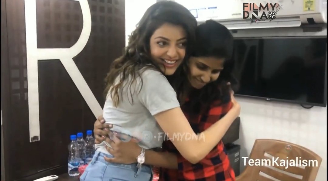VashiForever's tweet photo. Happiest birthday @amanikajal ππ
Have a fabulous day n great year ahead
Fandom creator of queen @MsKajalAggarwal
#HBDAmani https://t.co/hDICDNv1Ml