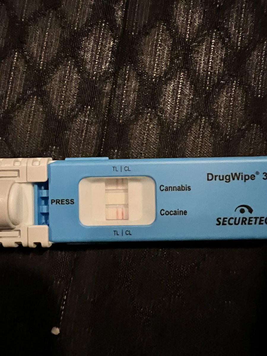 Stopped a vehicle in Gainsborough as no lights were illuminated. Driver had no insurance & only held a provisional licence. No tax or MOT. Also positive for cocaine & cannabis on @DrugWipeUK & arrested. #FullHouse #fatal4 @OpTutelage @ProjectEdward @LincsRSP