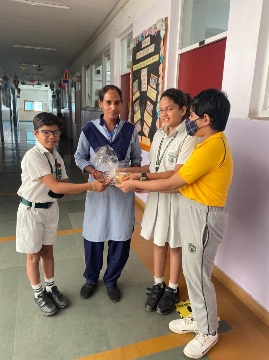 dpsgbn's tweet photo. # diwalicelebration
#diwaliideas
#dpsgbn
#loveall
#schoolgoal
# primaryeducation
#ilovemyschool https://t.co/IWhV35tzhI