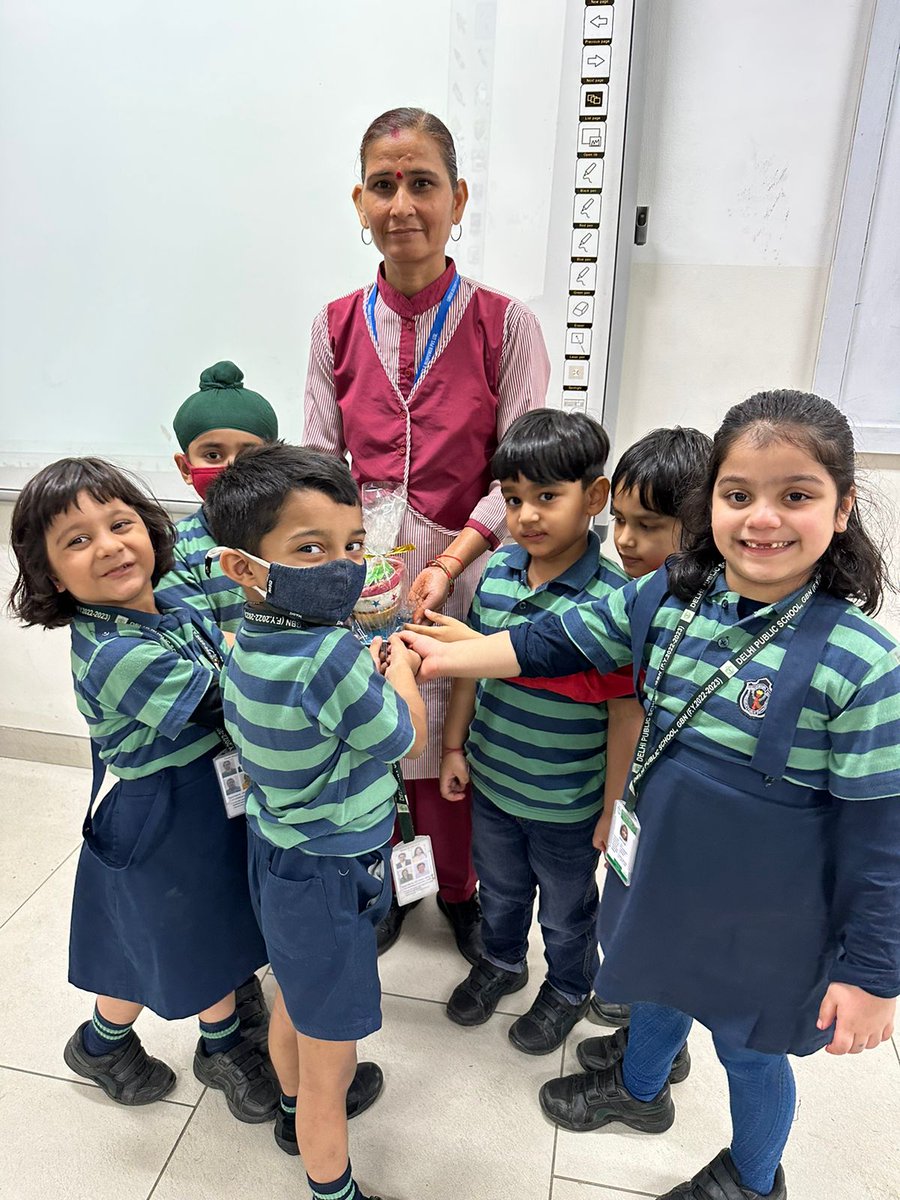 dpsgbn's tweet photo. # diwalicelebration
#diwaliideas
#dpsgbn
#loveall
#schoolgoal
# primaryeducation
#ilovemyschool https://t.co/9LpmC399zr