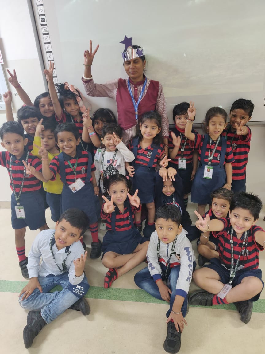 dpsgbn's tweet photo. # diwalicelebration
#diwaliideas
#dpsgbn
#loveall
#schoolgoal
# primaryeducation
#ilovemyschool https://t.co/M7eHK3blAo