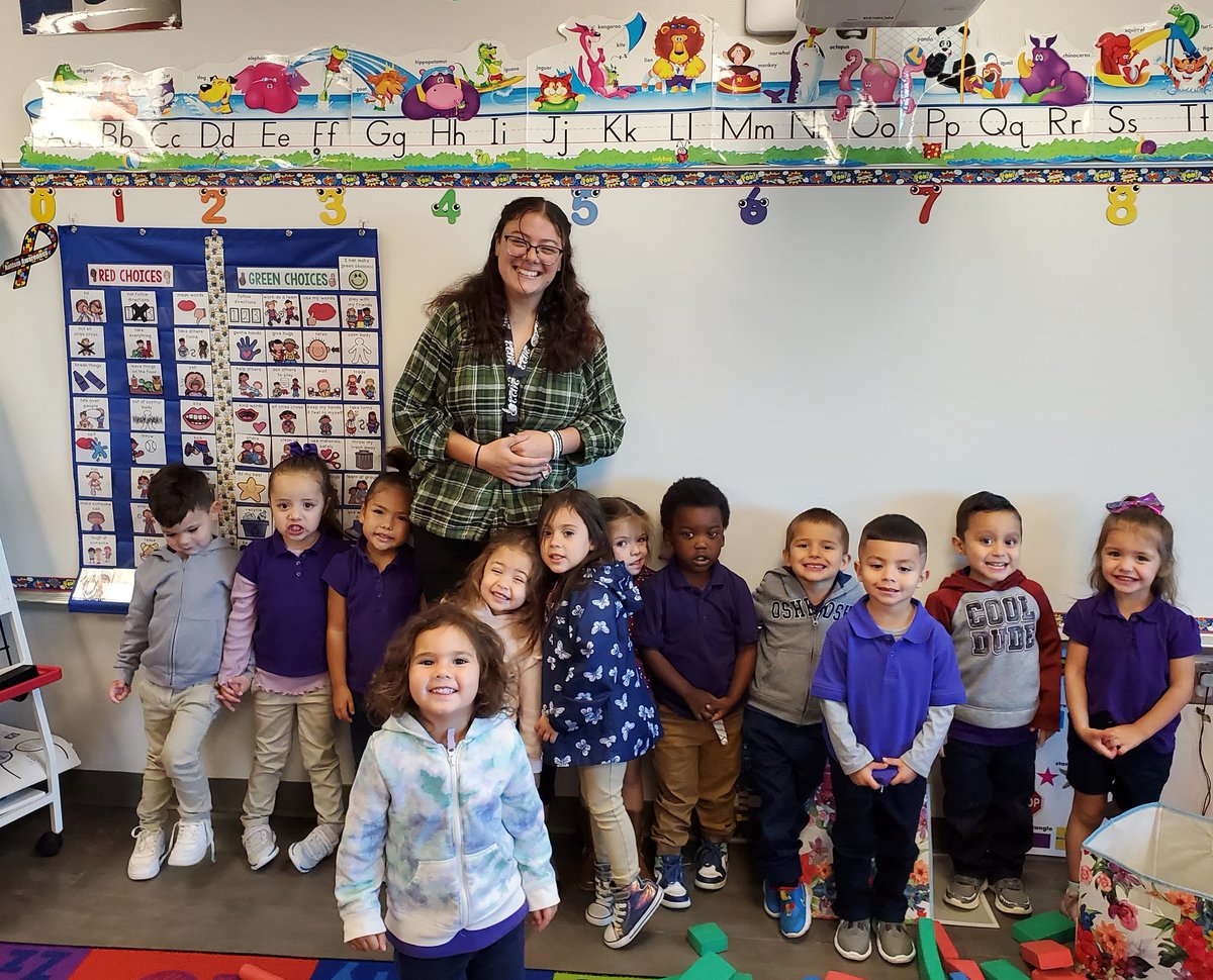 nrede_OKES's tweet photo. My Pre-K3 A.M. Buffaloes were so excited to meet our @PHills_HS ACE Intern today! Welcome to our Pre-K3 Family! Let the learning adventures begin! #TeamSISD #BuffaloPride #CommittedtoRise #PreK3Life https://t.co/kzDtec4FD5