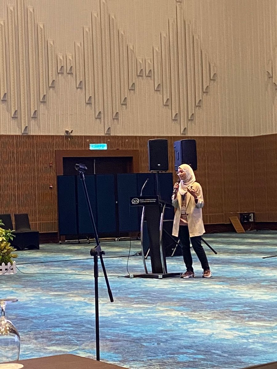 dr_aneesaAR's tweet photo. Presented our humble study on development of the “home blood pressure monitoring” #HBPM questionnare in #Sabah. It was my undergraduate year 2 project. I realise that more effort is needed on proper #HBPM technique and its use. #FMS #medicalLecturer #hypertensionResearch https://t.co/KbHE1xAd8o