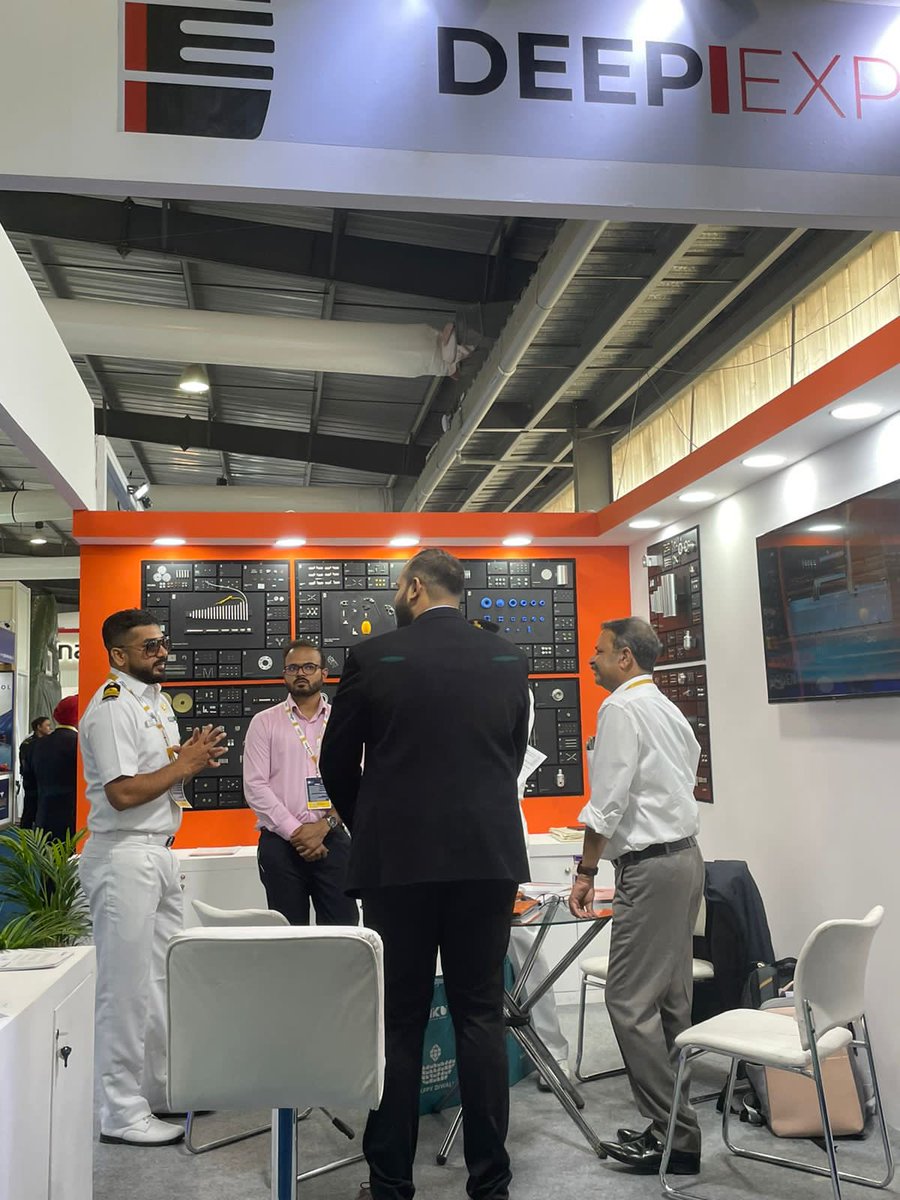 DeepExplo's tweet photo. Day 2 of #DefExpo2022 has been exciting. https://t.co/pgsKFf507B