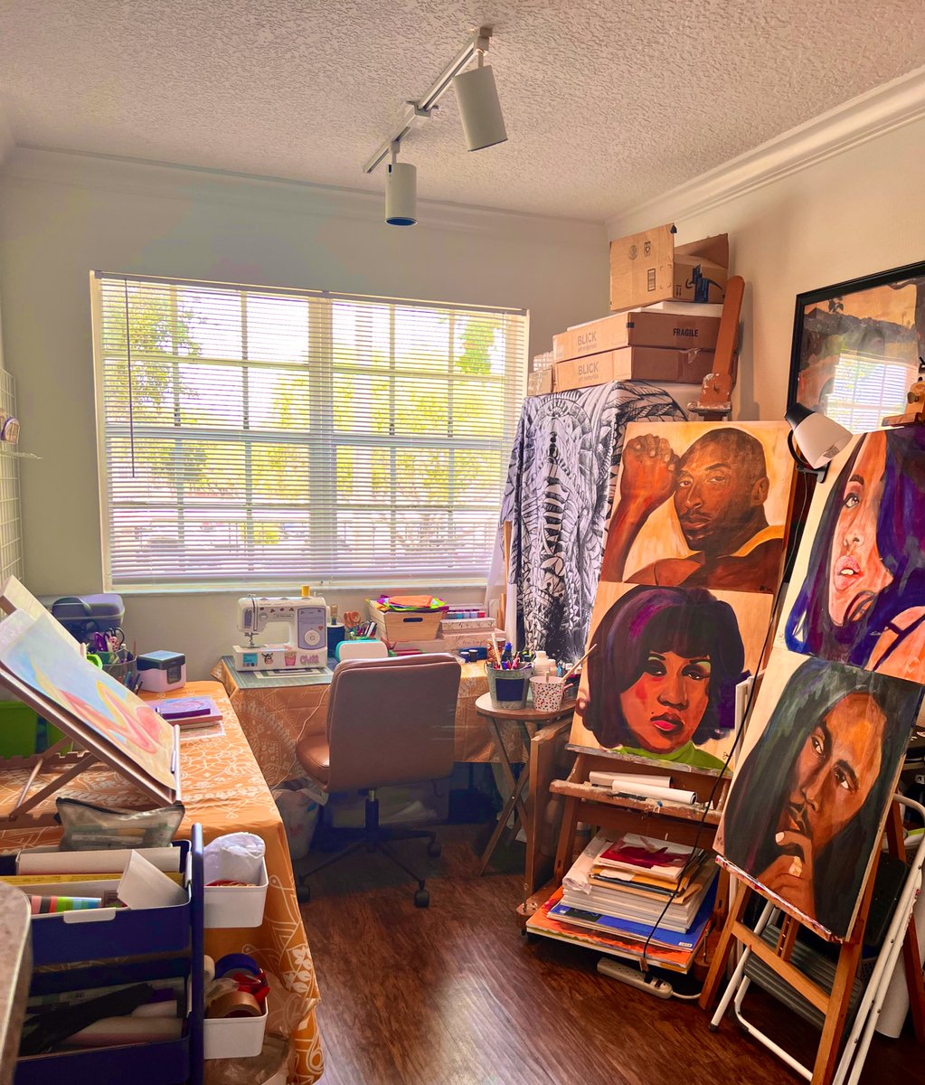 jbeelegant's tweet photo. My art studio is coming along nicely ✨ #placestoescape #creativecave #artstudio #artshare https://t.co/U5fXm5oaMw