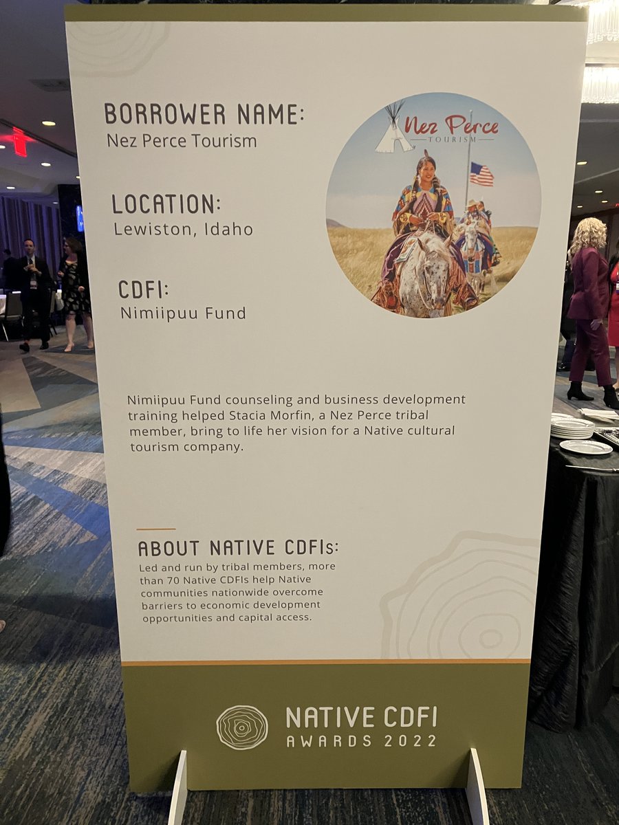 ws_microloans's tweet image. At last night's #NativeCDFIAwards presented by @OppFinance, @Oweesta, and @WellsFargo, we were inspired to see the ways our Native #CDFI peers #InvestInChange by supporting the #SmallBiz in their communities. Check it out⬇️
#2022OFNConf