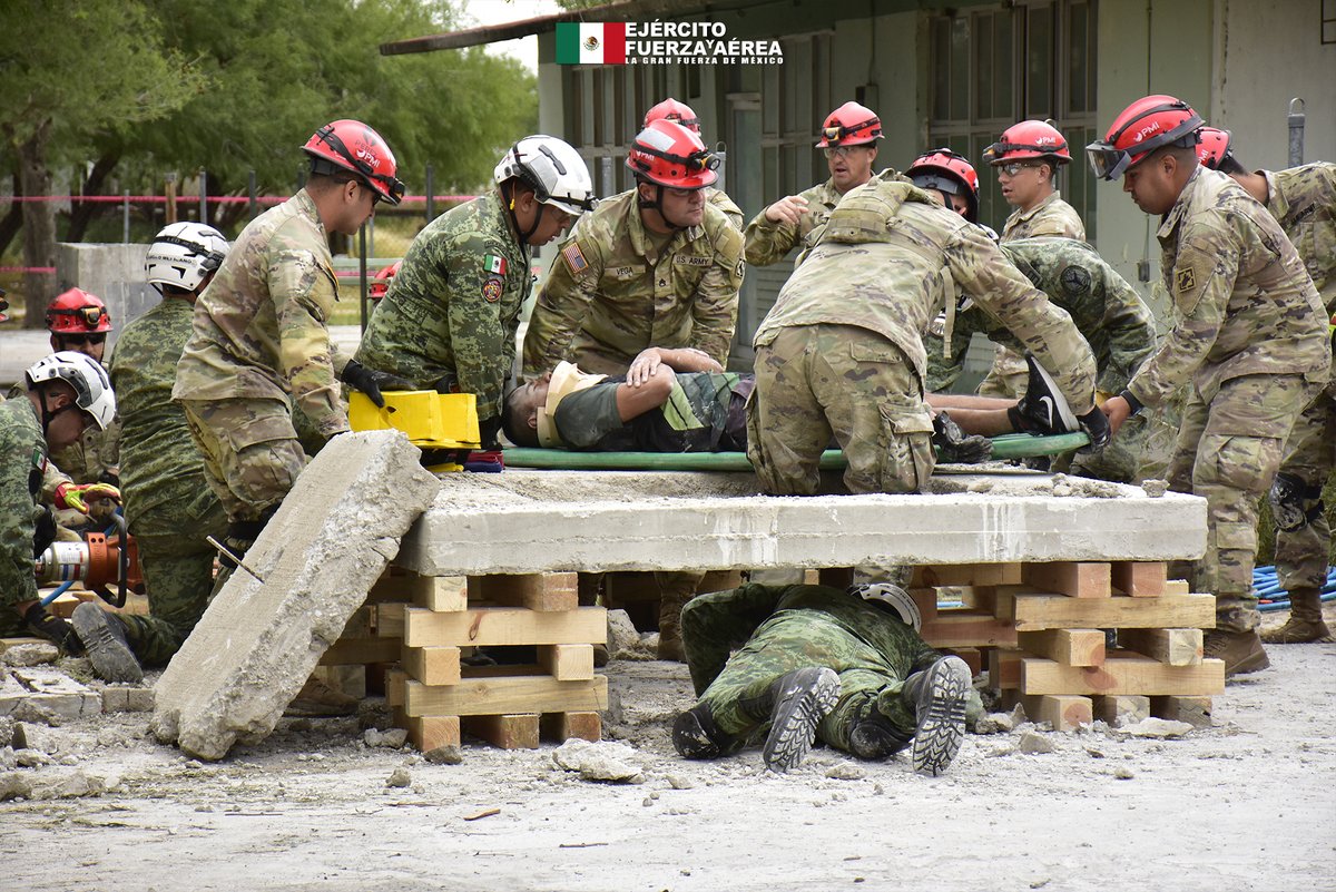 Defensamx1's tweet photo. Personal perteneciente al #EjércitoMexicano, #FuerzaAéreaMx y el @USArmyNorth lleva a cabo el “Ejercicio Binacional de Fuerzas Amigas 2022” en #Reynosa, #Tamaulipas.

@USNorthernCmd @jtfcs
#UnidosSomosLaGranFuerzaDeMéxico. https://t.co/9NcNDLEYpA