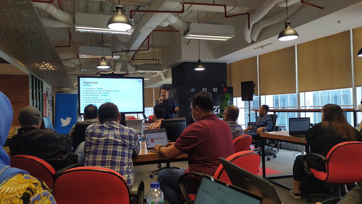 risqon83's tweet photo. @mdmediaofficial diajak trining twitter master class
#TwitterMasterClassid https://t.co/YMgeeek9Tm