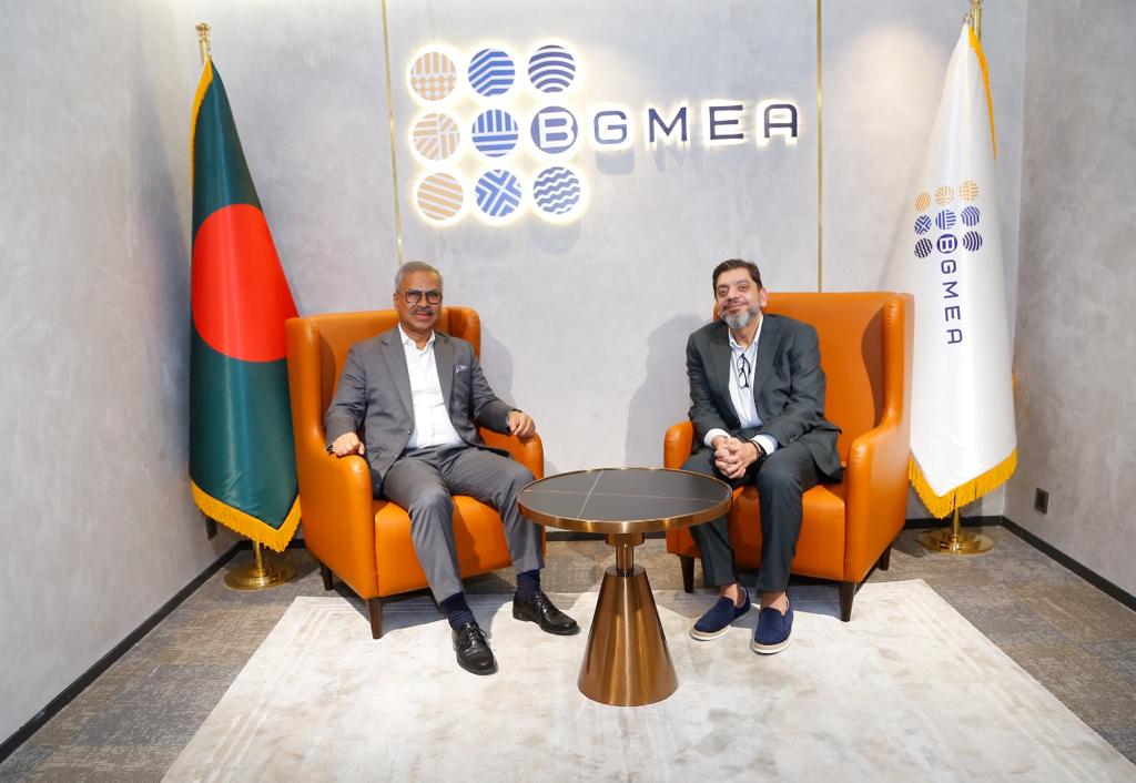 epicgroupglobal's tweet photo. “Made In Bangladesh Week”, which will run from November 14-18, and “Powered By @epicgroupglobal  in partnership with @brandbgmea . Our Executive Chairman Ranjan Mahtani paid a visit to the BGMEA headquarters and planning a great industry event ahead! https://t.co/FWgZls0ZQn