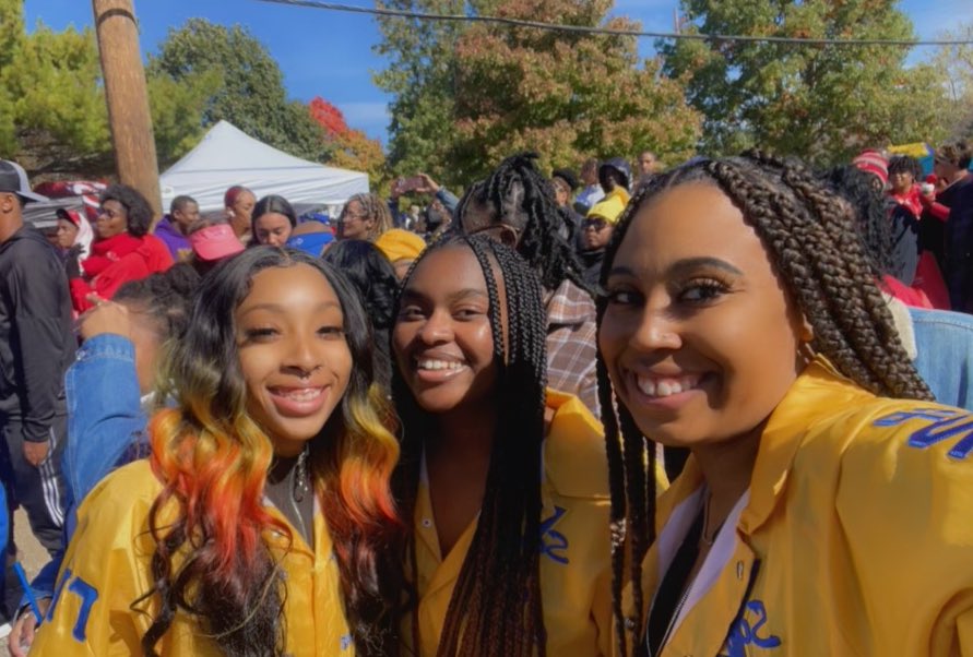 Sigma_GammaRho's tweet photo. We couldn’t possibly forget to end the day off without posting for Pretty Poodle Wednesday🐩!
Check out these lovely pictures of our “GlamoRHOus” Sorors from this past weekend💙💛.
#PrettyPoodleWednesday #GlamorousGammaRho #SGRHO #SigmaGammaRho #ISU26 #ISU25 #ISU24 #ISU23 https://t.co/9aeMPMBQLk