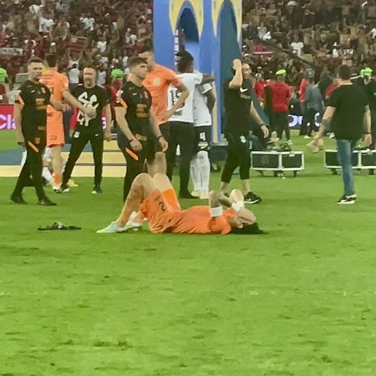 netopistola10's tweet photo. Ver Cássio Ramos chorando é o que me quebra cara, ele não merece isso. https://t.co/wYqa9iVjZt