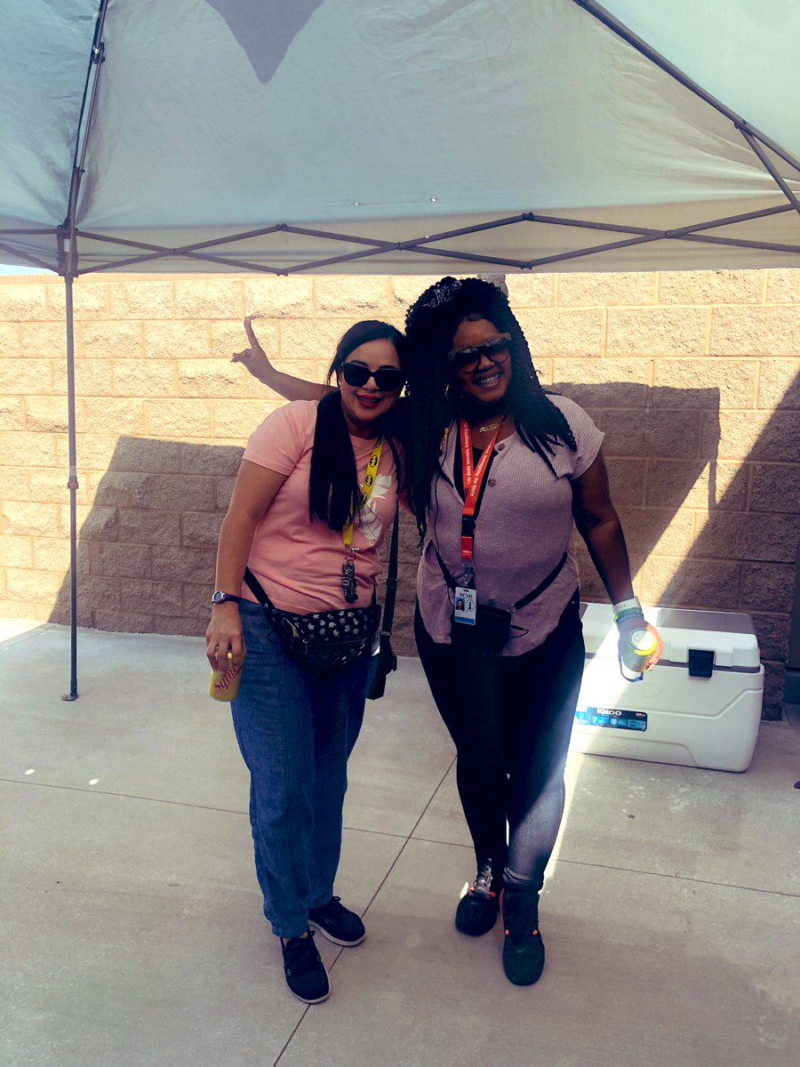 NancySotelo07's tweet photo. Big thank you, to our Amazing Principal Ms.Stamper for treating us with Tacos today. We really appreciate it @snapperbefitz @MLK_STEAM #TeamBCSDSEL #TeamMLK #FeelingAppreciate https://t.co/m4Jqhlbrso