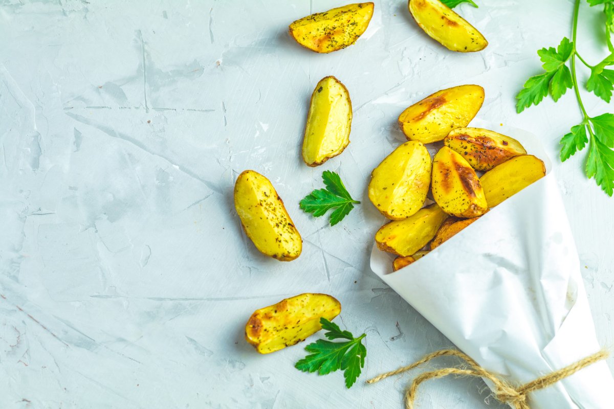smallrecipecom's tweet photo. RECIPE 👉 https://t.co/YuH5KQDsdc

Grilled Potato Recipe   #grilledpotatorecipe #Recipes #smallrecipe #food
This grilled potato recipe is the perfect side dish for your summer barbecue. making them a perfect choice for grilling.

https://t.co/YuH5KQDsdc https://t.co/ojn9SxmlZz