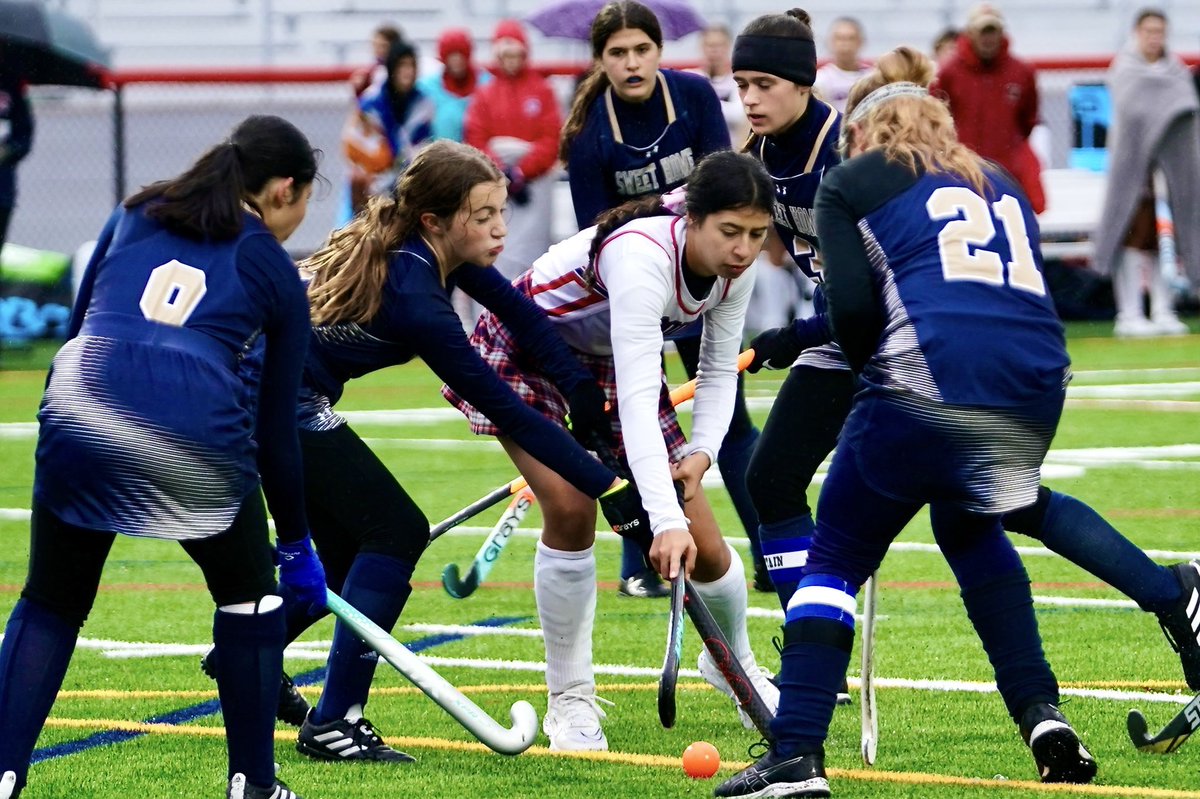 ReneaLauck's tweet photo. 🏑❤️🏑 @IroquoisAthlet1 https://t.co/T5SAe3C22g