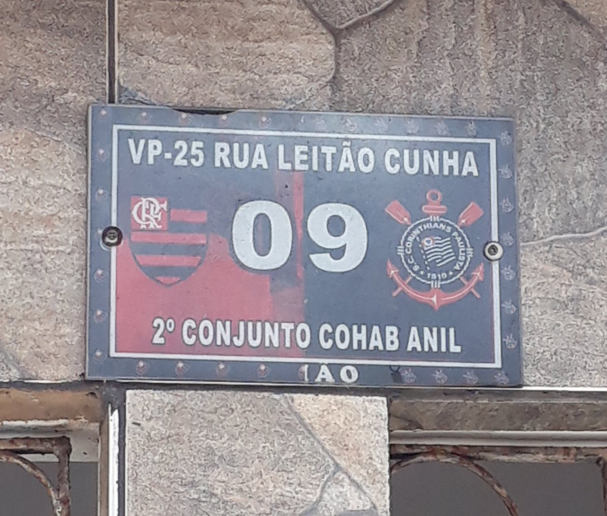Alexjovem1's tweet photo. Como será que ta o clima nessa casa? #FLACOR https://t.co/02QloD8gZK