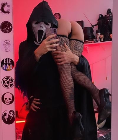 OrgasmGifs's tweet photo. me &amp; who this Halloween? 👻🖤 https://t.co/sfLLUXkEU5