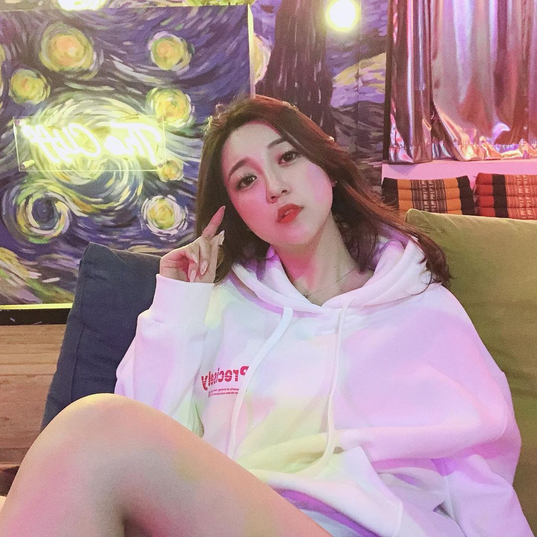 Gwabe100's tweet photo. ㅎㅎㅎㅎ
#아줌마 #심심  #30대  #여행😀 https://t.co/isS0CaBD4z