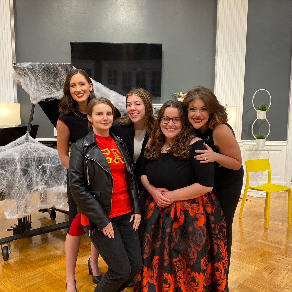 saibetaiota's tweet photo. Did I mention our sisters were BUSY?! Cheers to another round of stellar performances by our sisters in the latest of the pride recital series! ❤️🌹

#sigmaalphaiota #sisterhood #nsula #nsulacapa https://t.co/9dhiR5hGQn