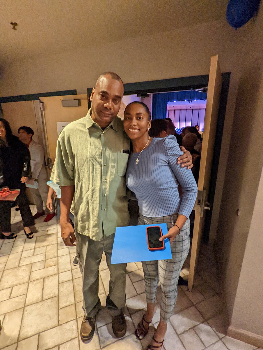 ZNation32's tweet photo. A week full of wins💃! Congrats @StovallZaadiyah!
✔️ Nat'l Honor Society Inductee📚
✔️ Passed Certified EKG Tech exam🫀⚕️ 
✔️Begins final season as a lettered  🚀of @GirlsJudson 🏀 @MendozaRocket97
#DoingitallforHim ☝🏾🙌🏾 https://t.co/lyOgb8NMzW