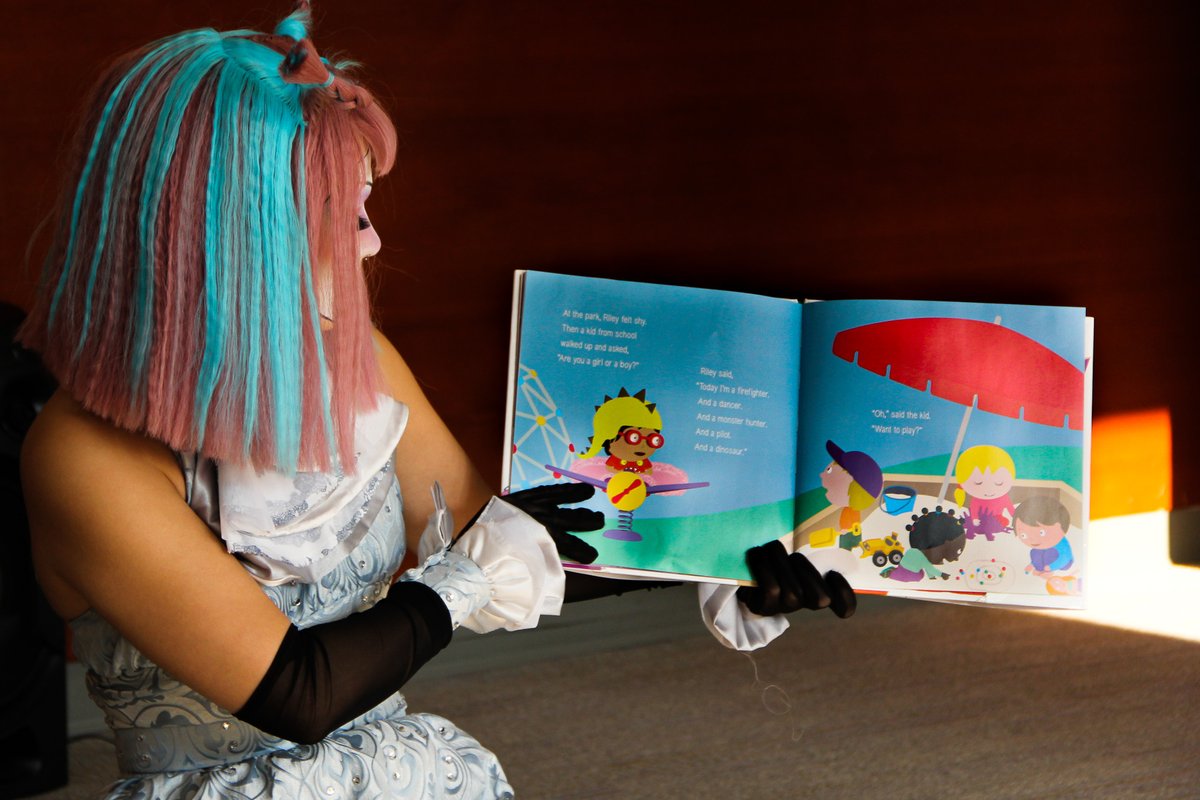Thank you to <a href="/fulltimetoddy/">Toddy</a> for the <a href="/VSOMusicSchool/">VSO School of Music</a>'s Halloween Drag Storytime! We welcomed families into a welcoming &amp; inclusive space to celebrate kindness towards others &amp; what makes us unique. Pictured books: Airlie Anderson's "Neither" &amp; Elana K. Arnold's "What Riley Wore"