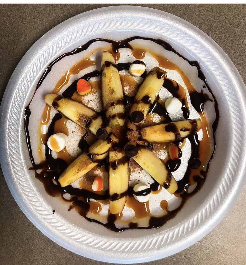 CteSiegel's tweet photo. A little fun while we learn some skills in Culinary Arts.  Teamwork makes the dream work.  Apple nachos anyone?? https://t.co/bmxDZFXIUI