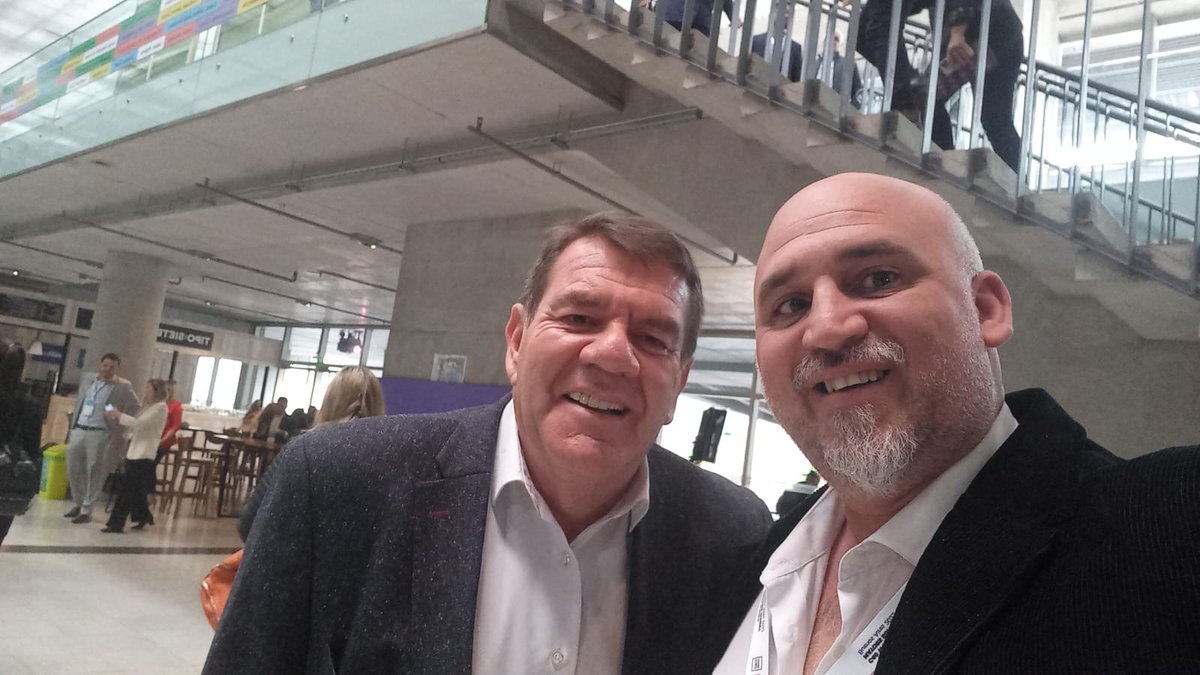 ProQuilmes1's tweet image. Hoy durante la mañana estuvimos en la apertura del @c40cities con representantes  de nuestro país y todo el mundo,intercambiando ideas,sumando proyectos  para poder afrontar el cambio climatico y buscar un futuro más innovador y sustentable para todos.