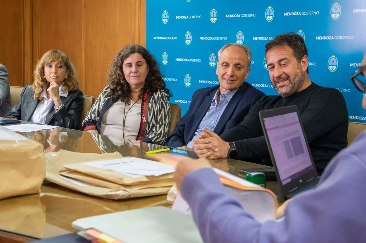 rufeilok's tweet image. ✍#AperturadeSobres | El #Microhospital de #Palmira comenzaría a construirse antes de fin de año. Hay cuatro empresas interesadas en hacer la obra tan esperada por los vecinos, que demandará 10 meses de trabajo. #EstamosCumpliendo 

@marioisgro
@AnaMariaNadal2