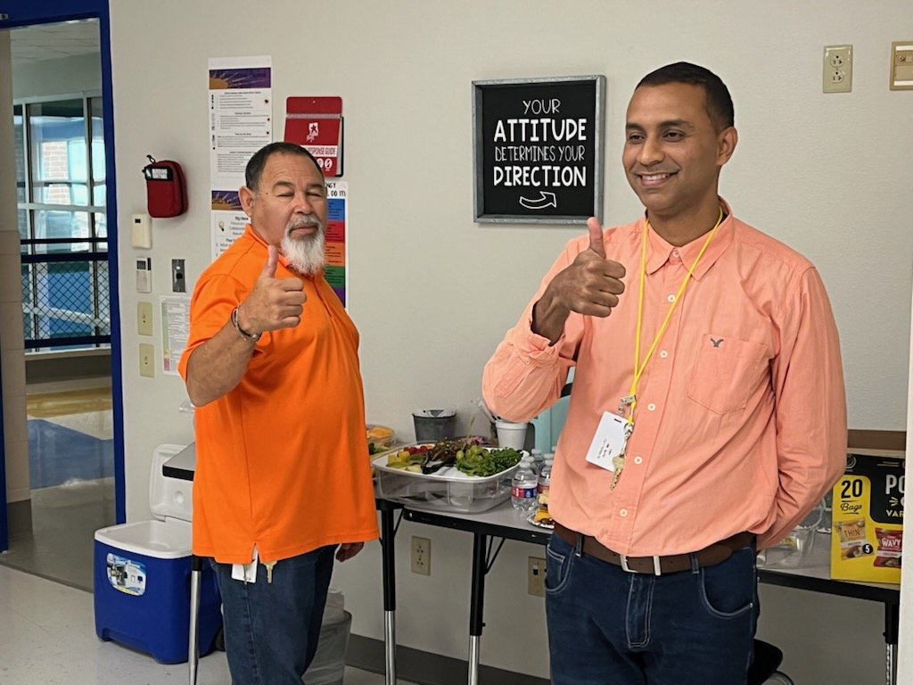 Robin Burr tweet media