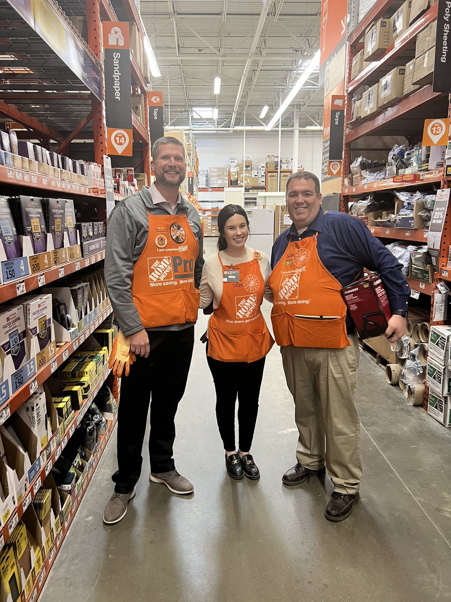 crystal_hanlon's tweet photo. Thank You to Team #4117 in Pittsburgh!  I appreciate each and every one of you for walking with me and teaching me some new tools!  So enjoyed my visit!  Awesome job! https://t.co/yUzxgzqkYj