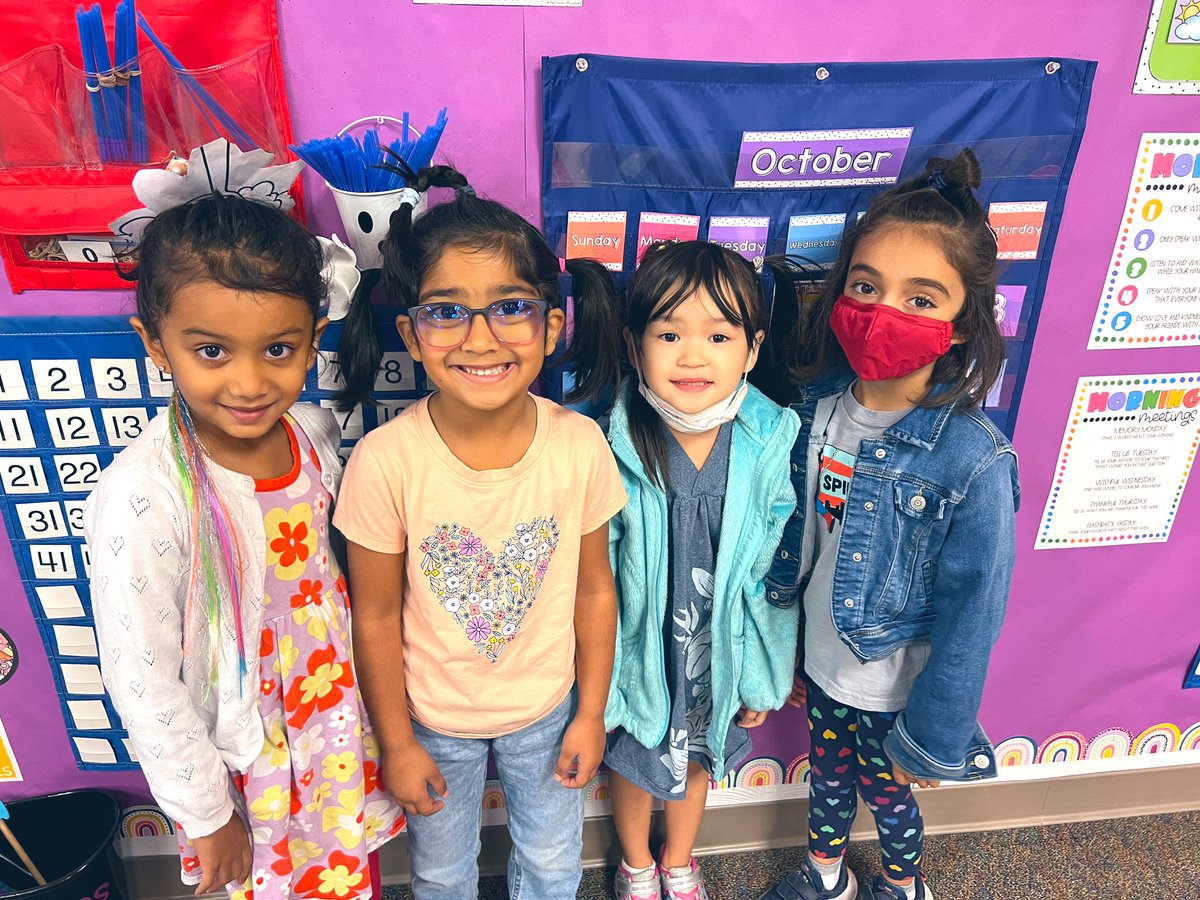 mschinn103's tweet photo. Loved all of our CrAzY hAiR today! 🤪 https://t.co/4VUb7BhRRo