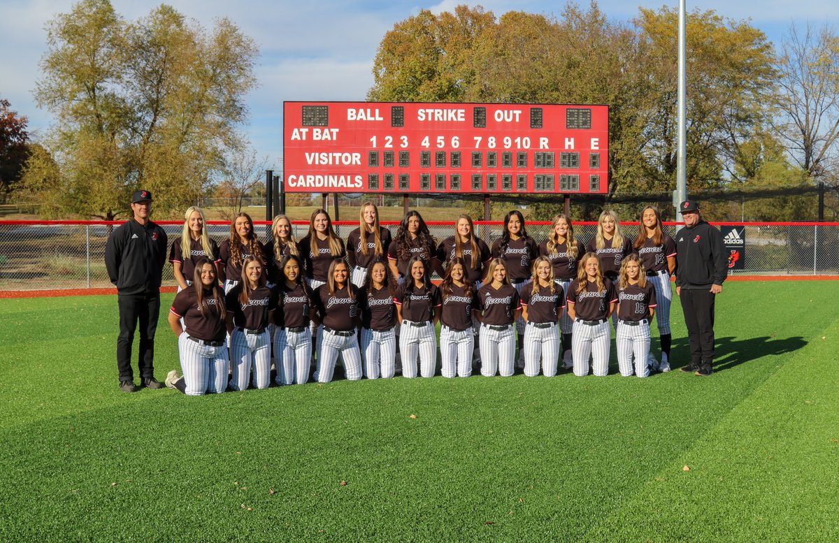 jewellsoftball's tweet photo. Is it February yet? 🥎⏳ https://t.co/ndOnxxTlvq