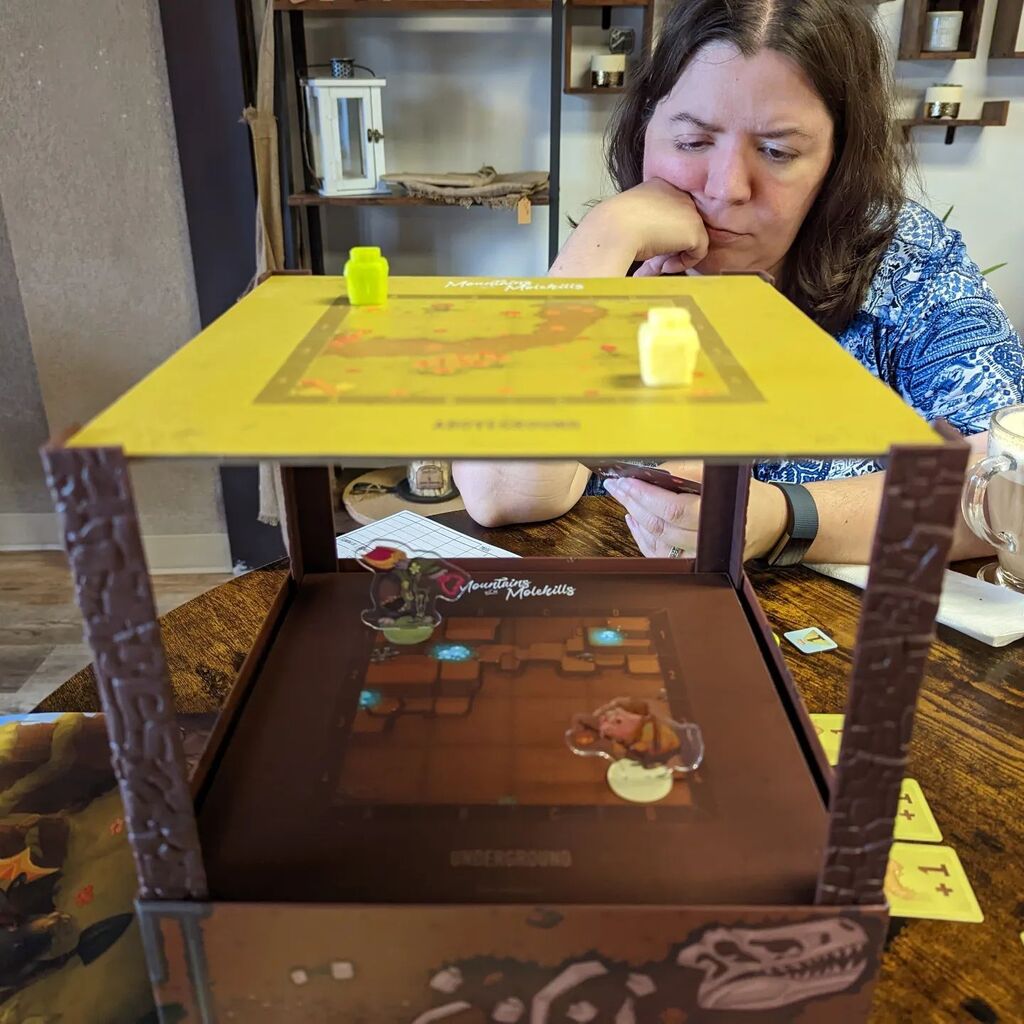 TabletopBellhop's tweet photo. Starting a two player game of Mountains out of Molehills from @theopgames
#MountainsOutOfMolehills #MountainsOutOfMolehillsGame #ProgrammedMovement #BoardGame #CoffeeShopGame #TwoPlayer #TablePresence #3DBoard #toyetic https://t.co/AN0MjfWwuw https://t.co/NctFr7zXmI