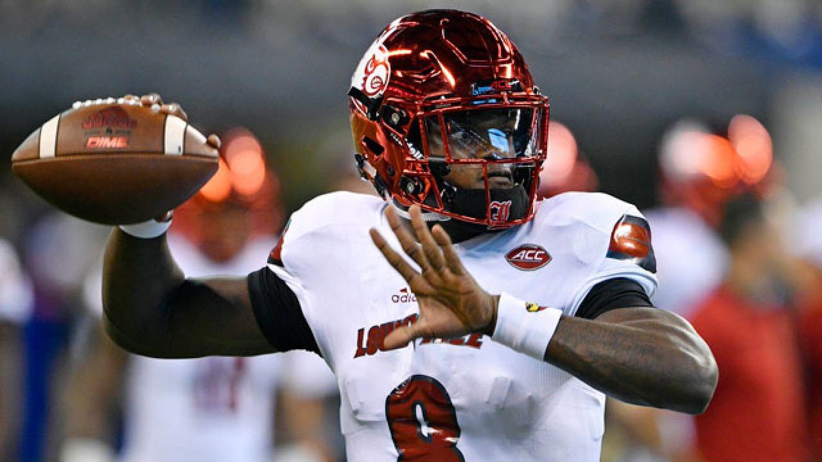suderian_9ine's tweet photo. #AGTG BLESSED TO RECEIVE AN OFFER FROM THE UNIVERSITY OF LOUISVILLE #GOCARDS @pete_nochta13 @CoachGasparato @LouisvilleFB @CoachEFord5 @CoachSibert @louDiBiase @Mansell247 @ULFBRecruiting https://t.co/oG0fsYBOZZ