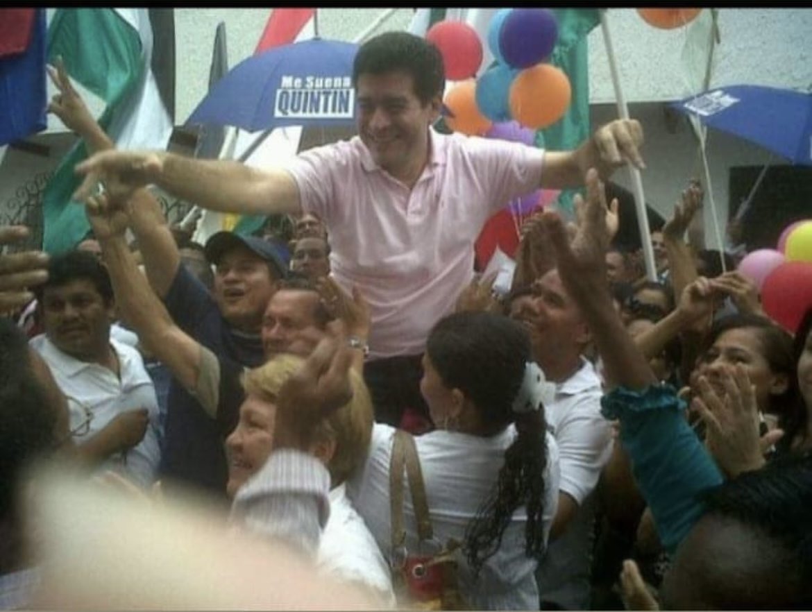 pandygomezc's tweet photo. Hoy me despedí de un buen hombre, de mi tío. Cómo se dijo hoy, gracias a ser un hombre honesto, estudioso, buen hijo y buen padre mereces que tu nombre siempre sea escrito en mayúscula. 
RUBÉN DARÍO CARRILLO GARCÍA. 

Me quedo con tu silencio y reflexión. https://t.co/Y04JvDG6u2