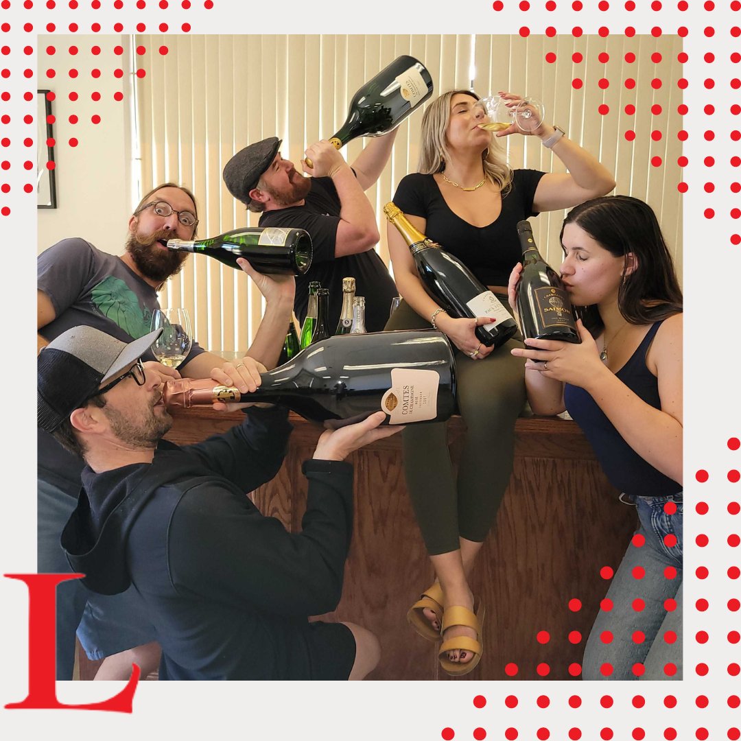 We are certifiably obsessed with sparkling wine, so much that we had an entire meeting about it today at #lastbottlewines HQ! Sound off if you have a fave sparkler you'd like us to offer🥂