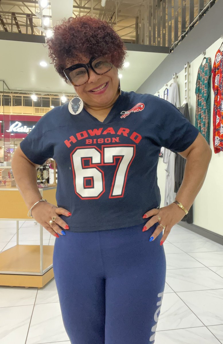LovelyLainee's tweet photo. Just a Howard girl celebrating homecoming. #howardhomecoming #howarduniversity #HU1867 #howard1867💙❤️ #howard1867alumni #howardhomecoming2022 #howarduniversityalumni #howarduniversityhomecoming #howardualumni #howarduniversitygrad #howardgirlsarelit™️ #howardgirl #howardgirls💙 https://t.co/rS7GzD0ZQM
