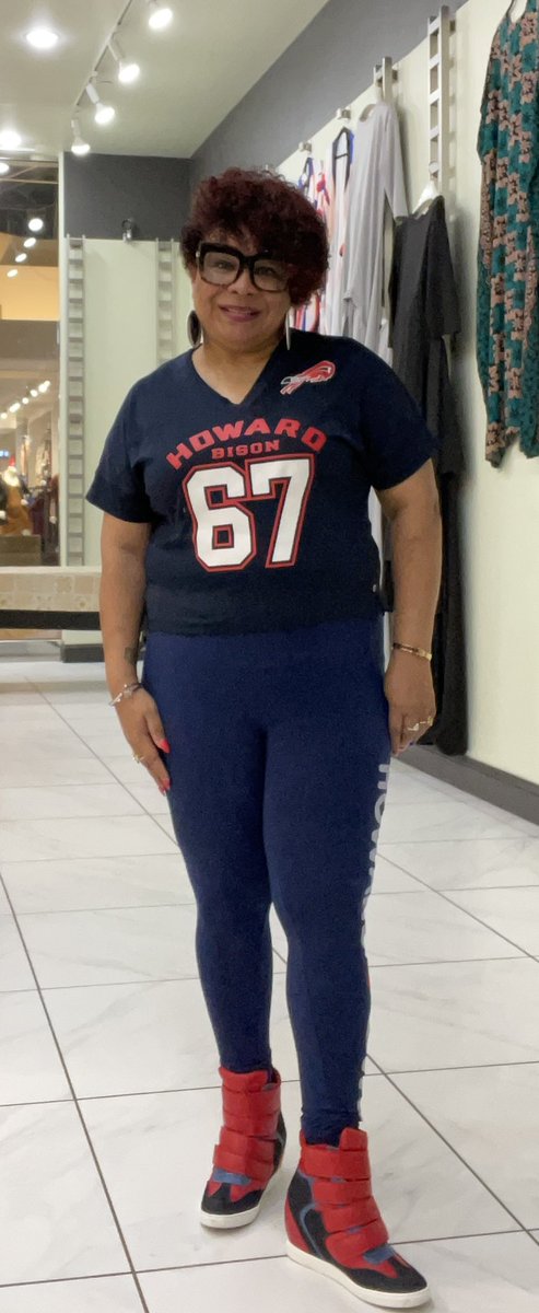 LovelyLainee's tweet photo. Just a Howard girl celebrating homecoming. #howardhomecoming #howarduniversity #HU1867 #howard1867💙❤️ #howard1867alumni #howardhomecoming2022 #howarduniversityalumni #howarduniversityhomecoming #howardualumni #howarduniversitygrad #howardgirlsarelit™️ #howardgirl #howardgirls💙 https://t.co/rS7GzD0ZQM